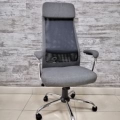 Кресло Barneo K-115 для персонала (серая ткань, черная сетка) в Покачах - pokachi.mebel24.online | фото 1